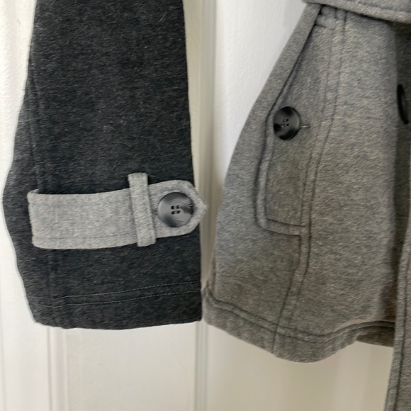 Maurices trench coat grey medium like new hood pockets buttons casual to dressy - Picture 3 of 16